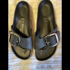 Big BuCkle Birkenstock…